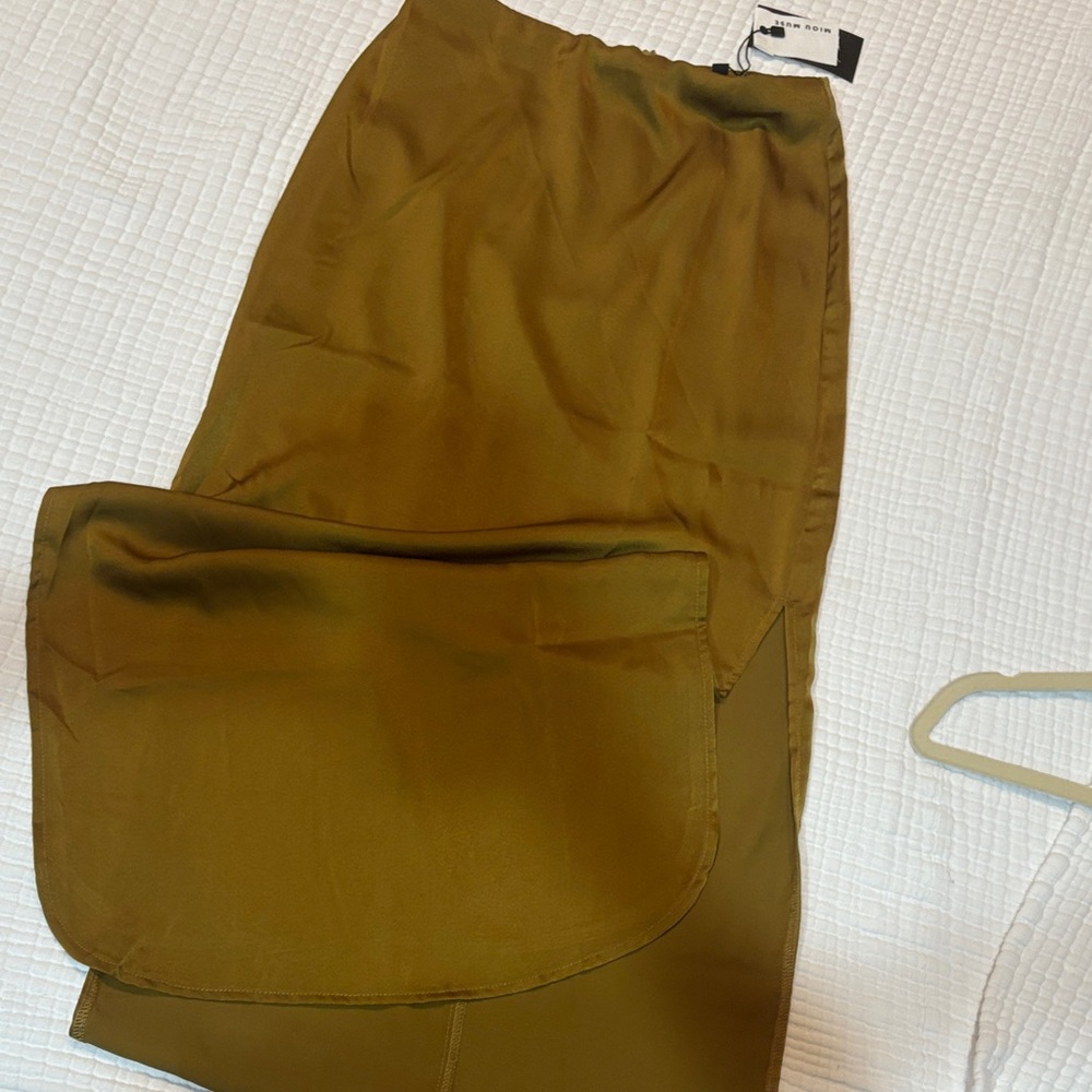 Elegant Brown Midi Skirt
